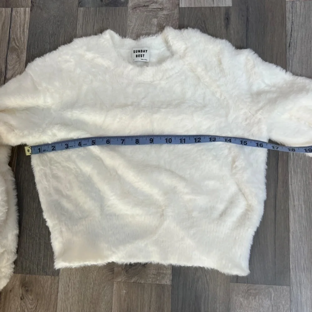 Aritzia Sunday Best Kitten Sweater - Picture 7 of 9